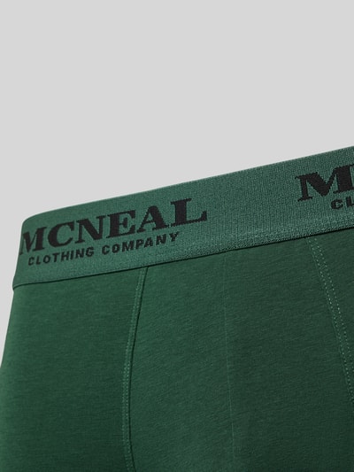 Produktfoto, Trunks mit elastischem Bund im 3er-Pack von MCNEAL aus grünem Baumwoll-Elasthan-Mix mit schwarzem Logo-Schriftzug