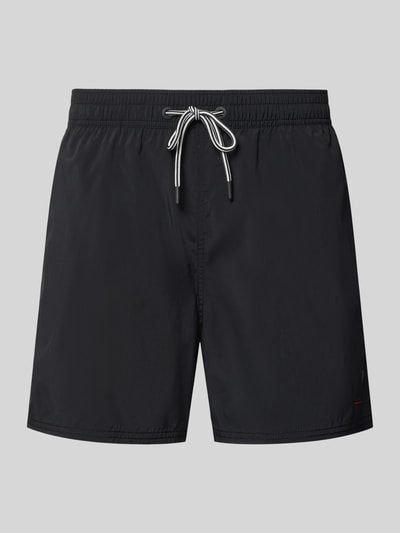 Produktfoto, schwarze Straight Fit Badeshorts mit Tunnelzug von FIRE + ICE, elastischer Bund, Eingrifftaschen, glatte Textur.