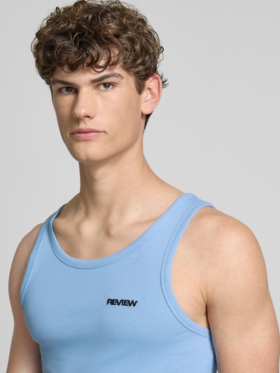 REVIEW Tanktop mit Label-Stitching Hellblau 3