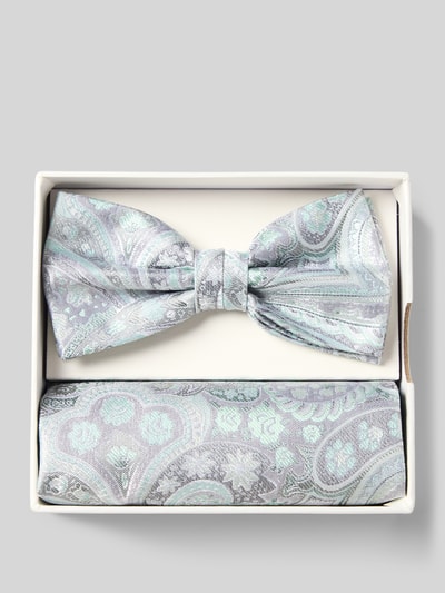 Produktfoto, Fliege und Einstecktuch im Set aus reiner Seide von Prince Bowtie, silbergraues Paisley-Muster, klassische Form, seidig glänzend, für Herren