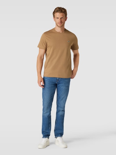 Lacoste T-Shirt mit Logo-Patch Camel 1