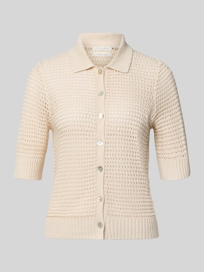 Produktfoto, Strickjacke aus Leinen mit 1/2-Arm von Christian Berg Woman, kolor beżowy, kołnierzyk polo, krój slim fit, na całej długości listwa guzikowa, rękaw o dł. 1/2, len, tekstura strukturalna, długość tyłu w rozmiarze S: 59 cm, długość rękawów w rozmiarze S: 34 cm