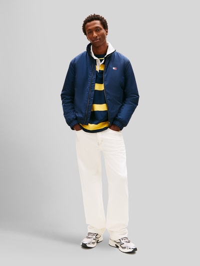 Tommy Jeans Regular Fit Blouson mit Label-Patch Dunkelblau 1
