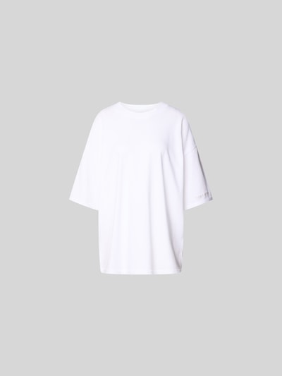 Produktfoto, Oversized T-Shirt mit Label-Stitching von black palms in Weiß, Reine Baumwolle, Halbarm, Rundhalsausschnitt, Rückenlänge 70 cm