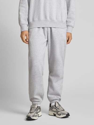 The North Face Regular Fit Sweatpants mit Label-Stitching Hellgruen Melange 4