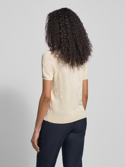 Frauenmodel trägt T-Shirt mit gerippten Abschlüssen Modell 'EYELAH' von Lauren Ralph Lauren, Viskose-Baumwoll-Mix, Regular-Fit, Rückansicht.