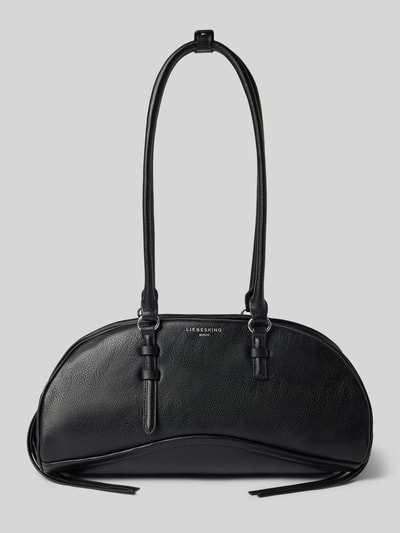 Produktfoto, Shoulder Bag aus echtem Leder Modell 'Capri' von LIEBESKIND BERLIN in Schwarz mit sichtbarem Logo-Detail, glatte Textur, Produktdetails laut Kontext