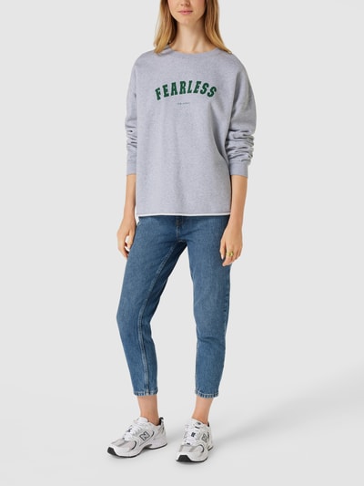 REVIEW Jeans mit Label-Patch Marineblau 1