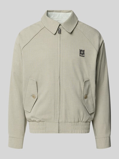 Produktfoto, Regular Fit Blouson mit Logo-Detail Modell 'Bartos' von HUGO, Optik: Allover-Muster, elastischer Bundabschluss, Eingrifftaschen mit Knöpfen, Reißverschluss, helle Farbgebung, glatte Textur