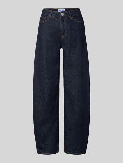 Produktfoto, dunkelblaue Barrel Jeans aus Baumwoll-Mix Modell 'GRACE' von PIECES, glatte Textur, Damen Barrel Jeans von PIECES