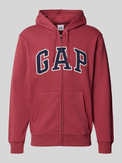 Produktfoto, Sweatjacke mit Logo und Känguru-Tasche von GAP, aus Baumwoll-Mix, Regular-Fit, rot, Reißverschluss, Vorderansicht