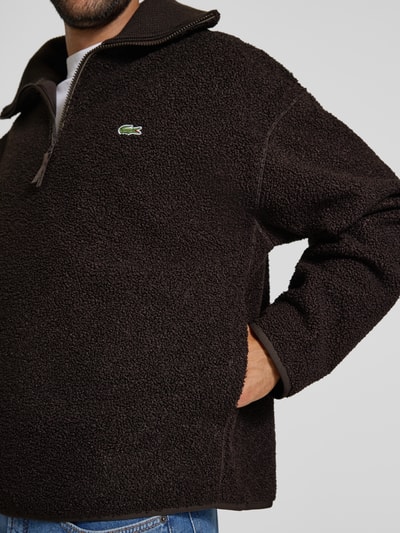 Lacoste Relaxed Fit Sweatshirt mit Troyer Kragen aus warmen Fleece Dunkelbraun 3