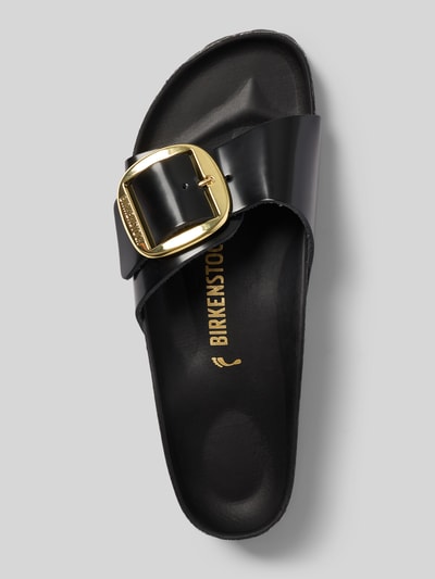 Produktfoto, Glänzende Sandalette Modell 'Madrid' von Birkenstock, Abgerundete-Spitze, Riemen mit Dornschließe, Profilsohle, Absatzhöhe: 3 cm
