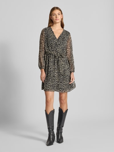 ONLY Tailliertes Freizeitkleid mit Ballonärmeln Modell 'CERA' Offwhite 1
