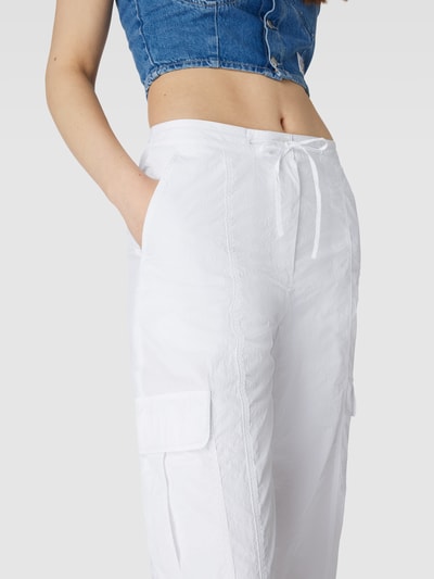 Calvin Klein Jeans Cargohose mit Cargotaschen Weiss 3