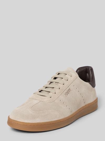 Produktfoto, Sneaker aus echtem Leder mit Logo-Detail Modell 'Velluto' von JOOP! SHOES in Beige mit brauner Sohle, abgerundete Passform, Schnürverschluss, Herren Sneaker, Absatzhöhe 3 cm, Schafthöhe 8 cm, Schaftweite 10 cm