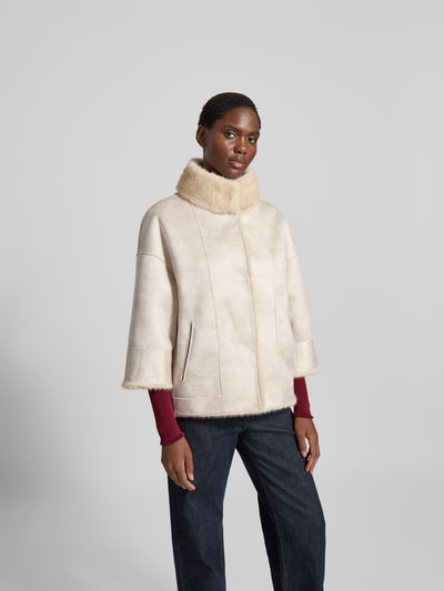 Juvia Jacke aus Kunstfell mit Stehkragen Ecru 6
