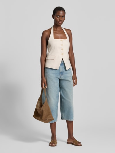 Kobiece model prezentuje kuloty Cullotte im Used-Look model 'HARPER' od Samsøe Samsøe, bawełna, nogawki szerokie, efekt znoszenia, szerokość w rozmiarze 27: 39 cm, długość wewnętrzna nogawki w rozmiarze 27: 56 cm, widok całej sylwetki od przodu