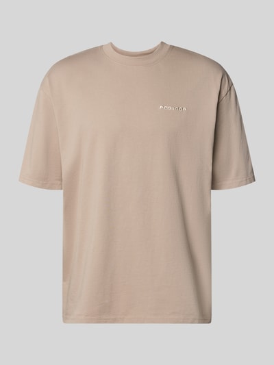Produktfoto, Oversized T-Shirt mit Label-Stitching von Pegador, beige, Baumwoll-Mix, Rundhalsausschnitt, Rückenlänge 70 cm bei Größe M.