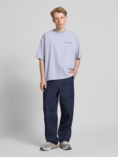 PROHIBITED Relaxed Fit T-Shirt mit überschnittenen Schultern Hellgrau Melange 1