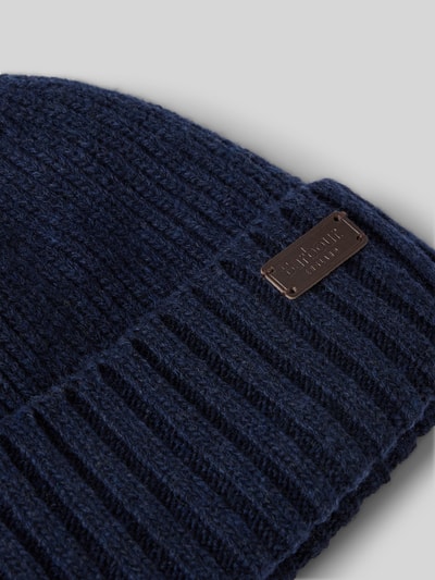 Barbour Beanie mit Label-Badge Marine 2