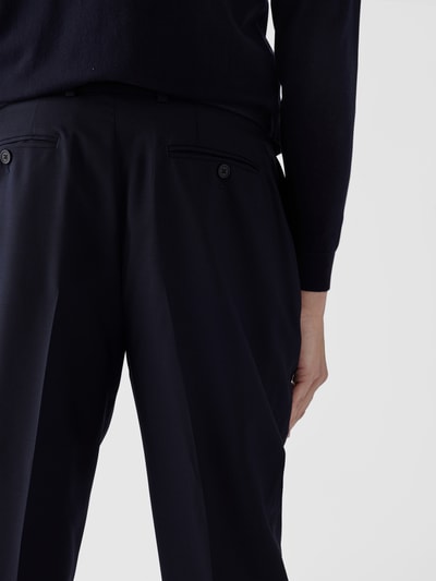 Officine Générale Bundfaltenhose mit Gürtel Dunkelblau 6