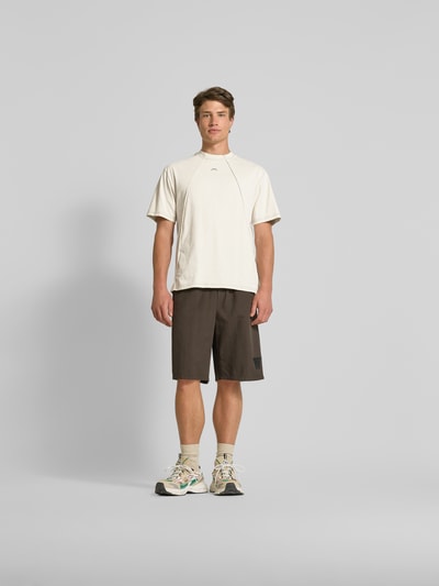 A-COLD-WALL Regular Fit T-Shirt mit Ziernähten Beige 1