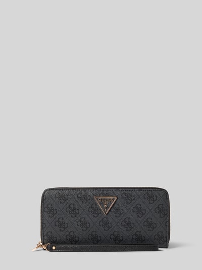 Produktfoto, Portemonnaie mit Label-Applikation Modell 'LAUREL II' von Guess im Logo-Muster mit Hauptfach und Reißverschluss, strukturierte Oberfläche
