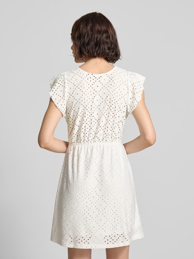 VERO MODA Tailliertes Sommerkleid mit Lochstickmuster Modell 'TASSA' Weiss 5