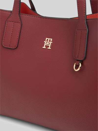 Tommy Hilfiger Henkeltasche mit Anhänger für Kleinigkeiten Bordeaux 3