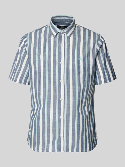 Produktfoto, Slim Fit Freizeithemd mit Logo-Stitching von Lerros in Blau-Weiß mit vertikalen Streifen, Reine Baumwolle, Kentkragen, Kurzärmelig, durchgängige Knopfleiste, Rückenlänge 75 cm bei Größe M, Schulterbreite 43 cm, Ärmellänge 26 cm