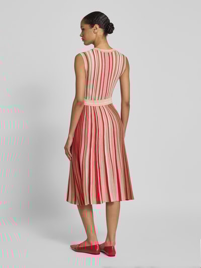 Zero Strickkleid mit V-Ausschnitt Sand 5