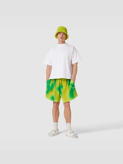 Bonsai Sweatshorts mit Label-Print Neon Gruen 1