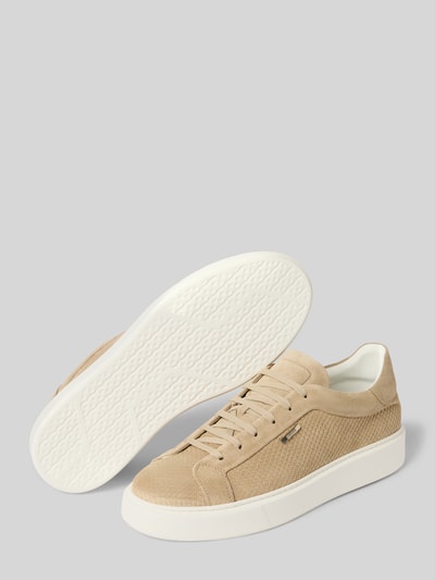 Produktfoto, Sneaker aus Leder mit Label-Detail Modell 'ARTEM' von Antony Morato in Beige mit Strukturmuster, abgerundete Spitze, Schnürung, Absatzhöhe 4 cm, Schafthöhe 8 cm, Schaftweite 7 cm
