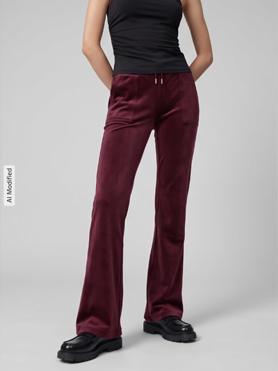 Juicy Couture Spodnie dresowe z efektem aksamitu model 'Layla Gold' Ciemnoczerwony 4
