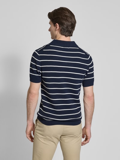 Christian Berg Men Poloshirt met V-hals Marineblauw - 5