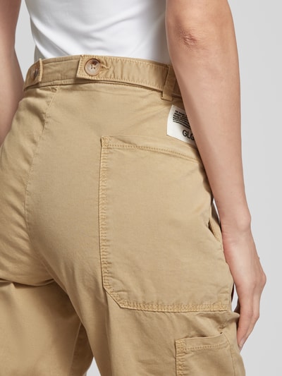 Goldgarn Tapered Fit Bundfaltenhose mit Gürtelschlaufen Beige 3