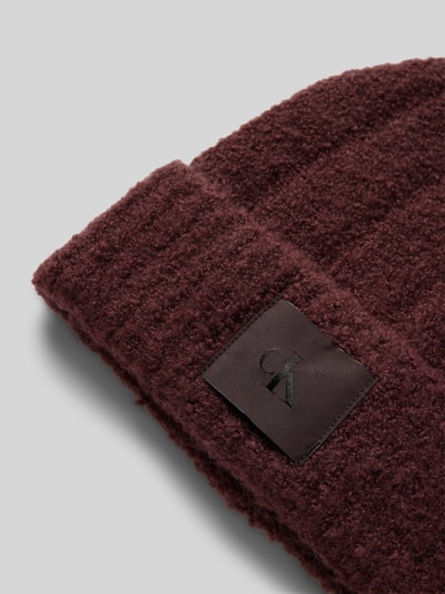 CK Calvin Klein Beanie in Bouclé-Optik mit Label-Patch Bordeaux 2