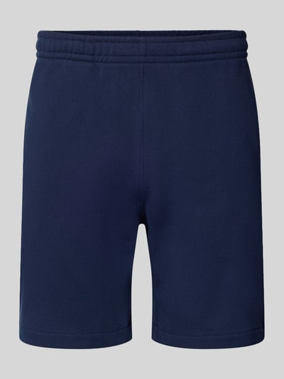 Produktfoto, Regular Fit Sweatshorts aus reiner Baumwolle von Lacoste in Dunkelblau, unifarben, elastischer Bund, Sweat-Material, Vorderansicht