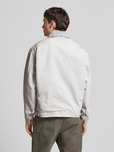 Carhartt Work In Progress Jacke mit Umlegekragen und Reißverschluss Hellgrau 5