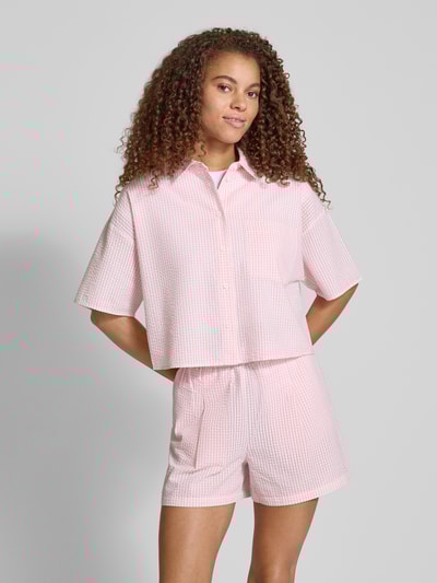 Review Bluzka z nakładaną kieszenią na piersi i kołnierzykiem koszulowym Różowy 4