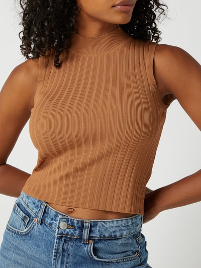 Guess Crop Top mit Rippenstruktur Modell 'Aline' Cognac 3