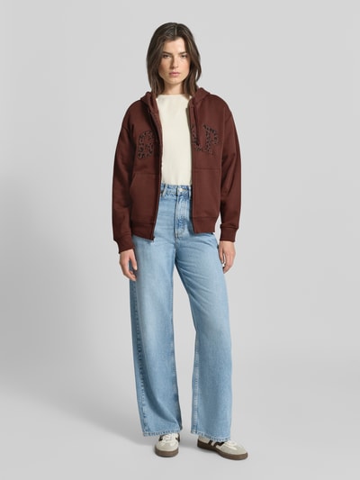 GAP Relaxed Fit Sweatjacke mit Logo-Stitching Modell 'Heritage' Mittelbraun 1