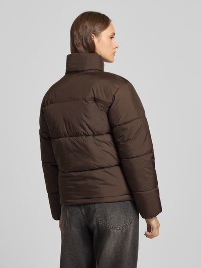 Review Steppjacke mit Label-Stitching Dunkelbraun 5