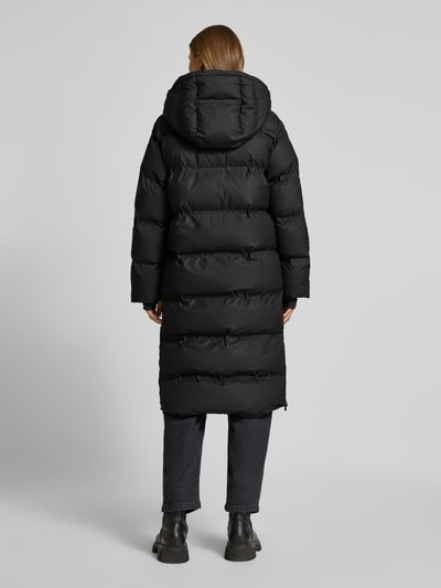 Neo Noir Steppmantel mit Kapuze Modell 'Viviana' Black 5