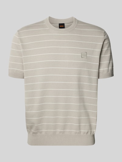 Produktfoto, Regular Fit T-Shirt aus Baumwoll-Kaschmir-Mix Modell 'KANACHO' von BOSS Orange, beżowy wzór w paski, naszywka z logo, dzianina, mieszanka bawełny i kaszmiru