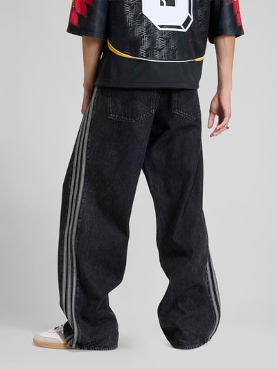 adidas Originals Wide Leg Jeans aus reiner Baumwolle mit Logo-Detail Black 4