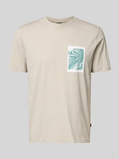 Produktfoto, Regular Fit T-Shirt aus reiner Baumwolle Modell 'TE_BOARD' von BOSS Orange für Herren T-Shirt, Optik: Unifarben, Label-Applikation, Foto-Print, Rundhals, Ärmelform: Kurzarm, Materialverarbeitung: Jersey, glatte Struktur, dezente Beige- und Pastelltöne.