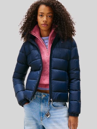 Tommy Jeans Regular Fit Daunenjacke mit Kunstfell Marine 4