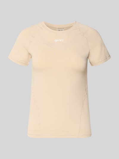 Produktfoto, T-Shirt mit Rundhalsausschnitt und Logo von aim'n, damski t-shirt, mieszanka materiałów z dodatkiem streczu, krój slim fit, okrągły dekolt, logo, długość tyłu w rozmiarze S: 54 cm, kolor beżowy, gładka tekstura